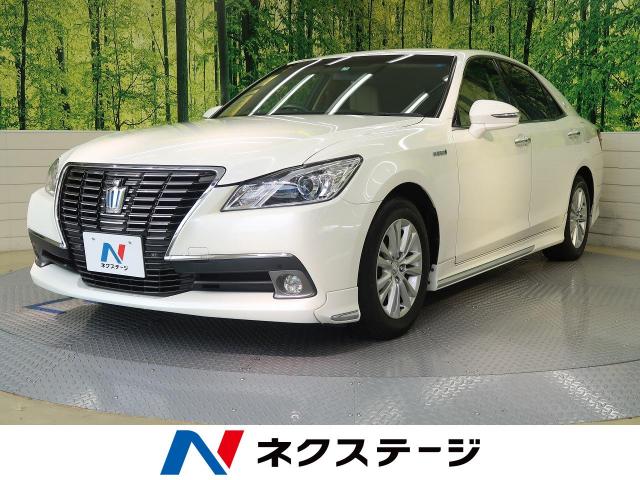 Toyota Crown Hybrid Royal Saloon G Daa Aws210 Color White 49 800km Toyota Crown Hybrid Royal Saloon G Color White 205 2787132